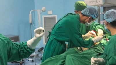 Gắp đầu đạn tồn tại 60 năm trong cơ thể cựu chiến binh hơn 80 tuổi