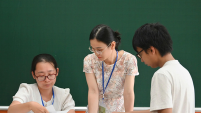 Chấm thi khẩn trương nhưng không được 'sót bài', 'sót ý' để bảo đảm quyền lợi cho thí sinh