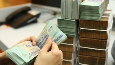 Chứng khoán: Dòng tiền định vị lại “cuộc chơi” trước những áp lực thuế quan