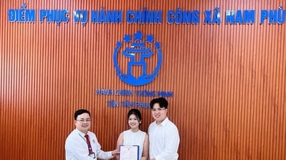 Cặp đôi đầu tiên đến kết hôn tại xã Nam Phù