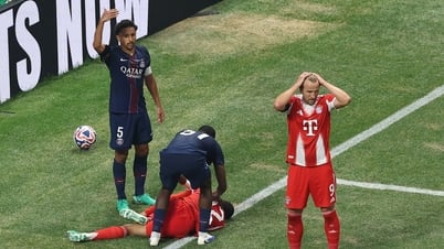 Online PSG - Bayern Munich (end of first half) 0-0: Musiala broke his leg?