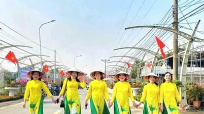 Phụ nữ Phúc Thọ rạng ngời trong tà áo dài chào kỷ nguyên mới