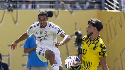 ទស្សនាការប្រកួត FIFA Club World Cup Real Madrid ទល់នឹង Dortmund 2-0 (H2)៖ Mbappe និង Modric ចូលឡូវ