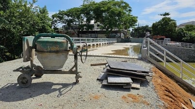 Phấn đấu hoàn thành cầu Vạn Xuân trước ngày 2/9