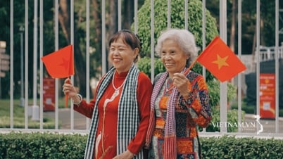 Vietnamese people love peace