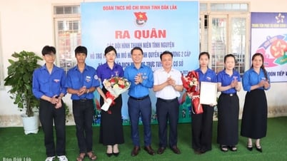 ក្រុម​យុវជន​ស្ម័គ្រ​ចិត្ត