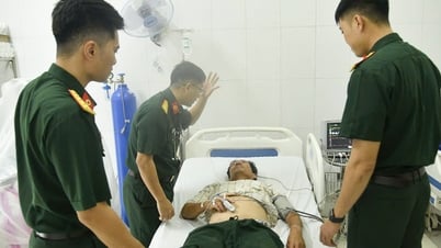 Das Nam Yet Island Infirmary bietet einem Fischer, der einen Schlaganfall erlitten hat, rechtzeitige Notfallversorgung.