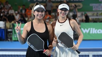 Các nhà vô địch giải đấu pickleball "Dân trí 20 năm - Rực rỡ ngày mới"