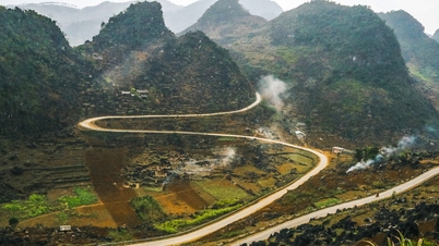 Experiencia de viaje a la meseta de piedra de Dong Van: descubra la obra maestra de piedra caliza de Ha Giang