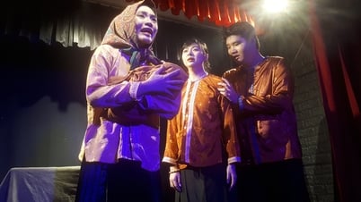 Vợ chồng NSƯT Vũ Xuân Trang đầu tư cho sân khấu nhỏ Bồ Công Anh