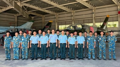 Air Force Officer School organizes graduation exam for Aviation Technical College students