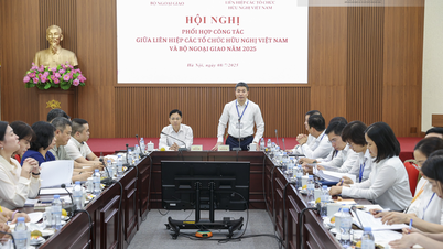 Liên hiệp các tổ chức hữu nghị Việt Nam và Bộ Ngoại giao trao đổi cơ chế phối hợp trong bối cảnh, tình hình mới