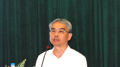 Mr. Pham Dong Thuy is the Director of the Department of Education and Training of Hung Yen.