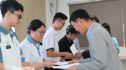 Tổng kết chương trình thí điểm dạy tiếng Hàn khối trung học phổ thông