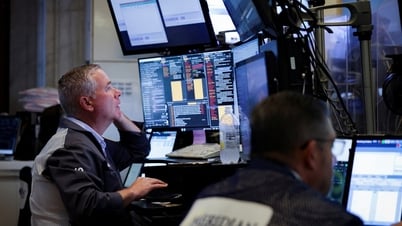 US-Aktien stürzen ab, Dollar steigt nach Veröffentlichung des Zollbriefs durch Trump