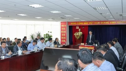 Phó Chủ tịch UBND tỉnh Nguyễn Hồng Hải làm việc với Sở Xây dựng