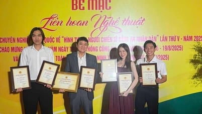 Quốc Thảo, Bình Tinh, Lâm Vỹ Dạ - Những giọt nước mắt hạnh phúc sau ánh đèn sân khấu