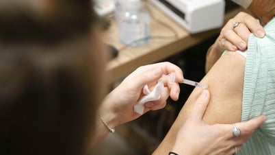 Phát hiện mới: Một số loại vắc xin giúp giảm nguy cơ mắc bệnh Alzheimer