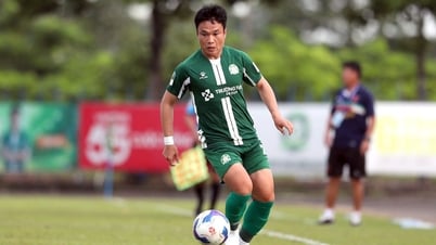 CLB Trường Tươi Bình Phước chia tay 'Ronaldo Việt Nam'