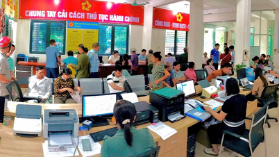 Two-tier local government after one week of operation