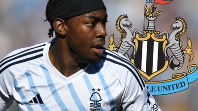 Newcastle United បិទ