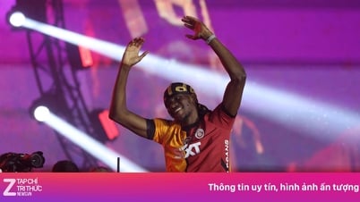 Galatasaray ra giá kỷ lục cho Osimhen