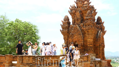 Bảo tồn và phát huy giá trị di sản gắn với du lịch