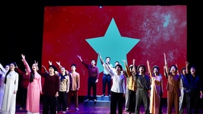 Церемониэ посвященных 80-летию Августовской революции й 2 статус