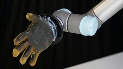 Robot biết đau nhờ da nhân tạo mới