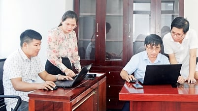 Các trung tâm phục vụ hành chính công: "Cầm tay chỉ việc", kịp thời khắc phục hạn chế