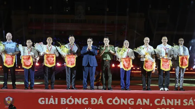 Thủ tướng dự lễ khai mạc giải bóng đá Công an, Cảnh sát các nước ASEAN mở rộng 2025