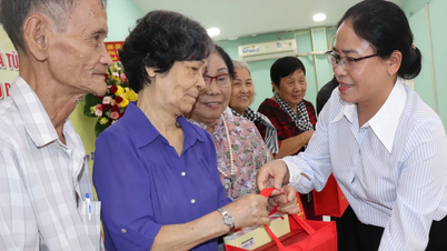 Làm tốt công tác chăm lo cựu tù chính trị và tù binh