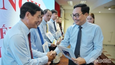 Bảo hiểm xã hội khu vực XXXIII: Thi đua "dệt lưới" an sinh