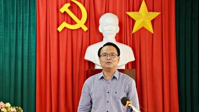 Phó Bí thư Tỉnh uỷ Đặng Hồng Sỹ làm việc với Báo và PTTH Lâm Đồng