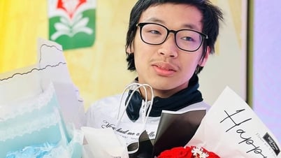 Nam sinh mang em đi thi vào lớp 10 đã đỗ trường top đầu
