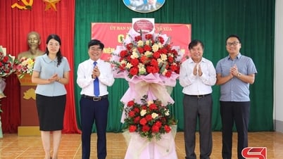 “Tà Xùa - Đứng dậy, vươn mình”
