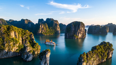 Du lịch biển Quảng Ninh: Làm sao lấy lại niềm tin sau “sự cố Vịnh Xanh”?
