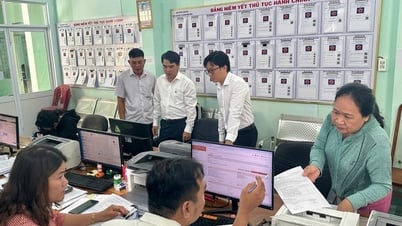 Sớm bố trí kinh phí để hỗ trợ những người đến công tác tại trung tâm hành chính của tỉnh và cấp xã