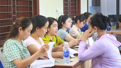 Phường Hải Châu chi trả trợ cấp cho gần 5.400 đối tượng bảo trợ xã hội