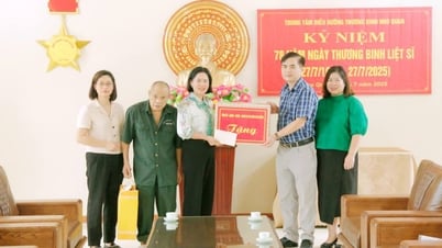នាយកដ្ឋានកិច្ចការផ្ទៃក្នុង ប្រគល់អំណោយដល់មជ្ឈមណ្ឌលគិលានុបដ្ឋាយិកាចំនួន 2 នៅខេត្ត Ninh Binh