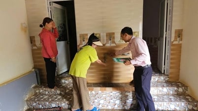 Người dân hưởng lợi từ nguồn vốn vay nước sạch