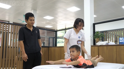 Phục hồi chức năng thành công cho trẻ bị vẹo cột sống sau tai nạn