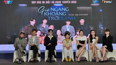 Phương Oanh tái xuất sau 4 năm với “Gió ngang khoảng trời xanh”