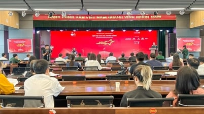 "Dưới cờ vinh quang": Tôn vinh những giá trị cao cả của Bộ đội Cụ Hồ