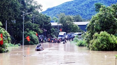Bộ Quốc phòng điều máy bay cứu nạn 8 người dân tại tỉnh Sơn La bị cô lập, mắc kẹt do mưa lũ