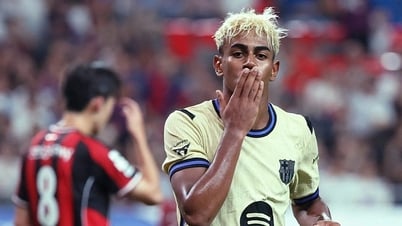 Yamal lập cú đúp, Rashford kiến tạo, Barcelona hủy diệt đối thủ 7 bàn