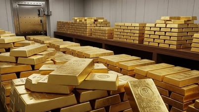 Giá vàng hôm nay 1/8/2025: Giá vàng trong nước say giấc, vàng thế giới mất đỉnh 3300 USD