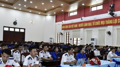 Hải đoàn 21 tổ chức tập huấn phong trào “bình dân học vụ số” và ứng dụng trí tuệ nhân tạo trong công tác đoàn