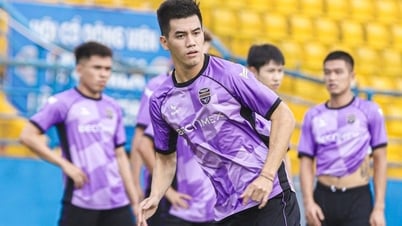 Nguyễn Tiến Linh chia tay CLB Bình Dương