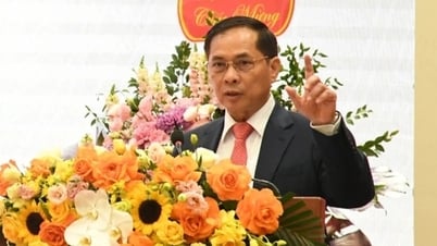 Phó Thủ tướng: Petrolimex cần đi đầu chuyển đổi xanh, chuyển đổi số